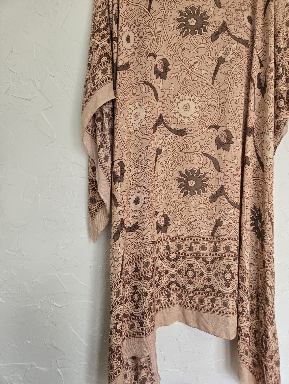 Free People Tan and Blush Paisley Kimono - Picture 9 of 11